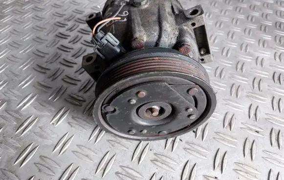 Renault Scenic I Air conditioning (A/C) compressor (pump)