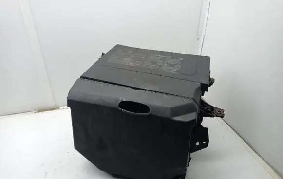 Renault Megane III Battery box tray 