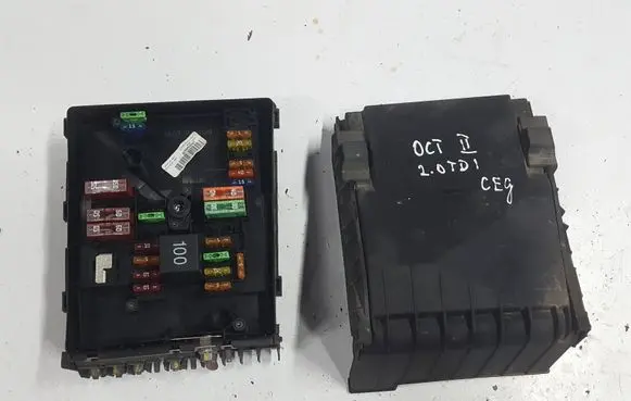 Skoda Octavia Mk2 (1Z) Fuse box set 1K0937125DXAUTOPX 1K0937125D