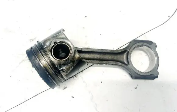 Hyundai Getz Piston with connecting rod