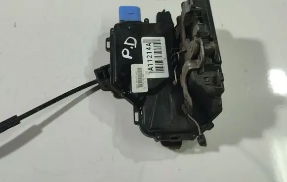 Skoda Fabia Mk2 (5J) Front door lock 3B1837016CE