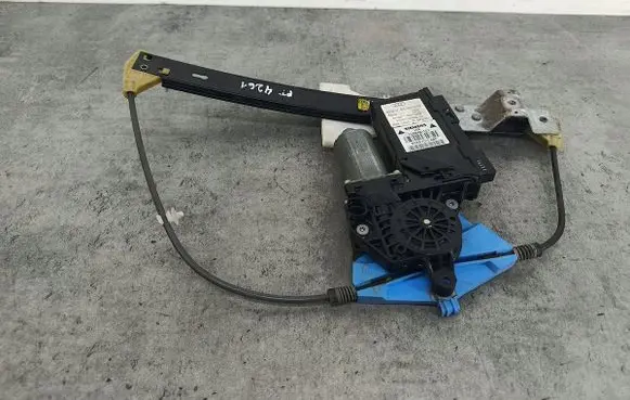 Audi A4 S4 B6 8E 8H Rear door window regulator with motor 