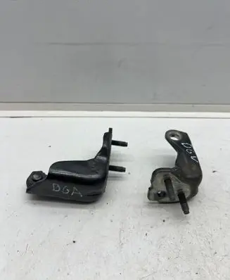 Rear door hinge set