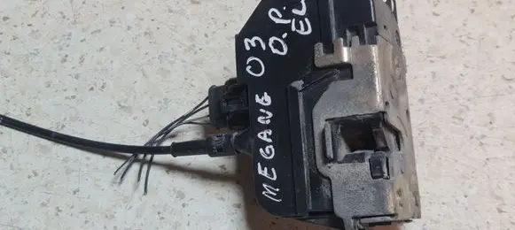 Renault Megane II Front door lock