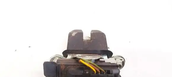 Skoda Praktik (5J8) Tailgate/trunk/boot lock/catch/latch 5J0827501D