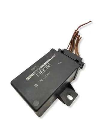 Opel Calibra Central locking relay 90337364
