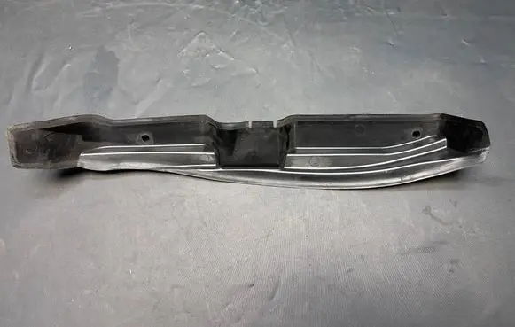 Volvo S90, V90 Fender end trim 31688207