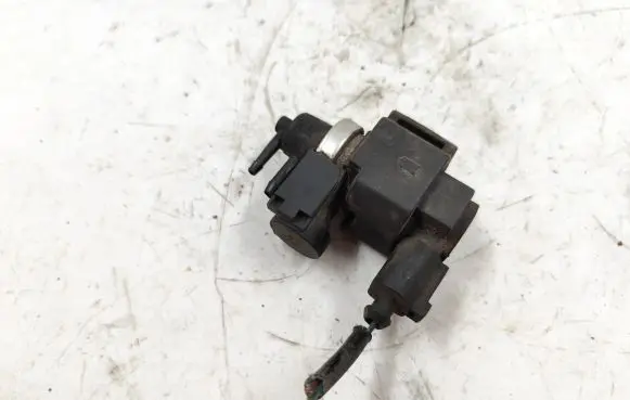 Audi A6 S6 C6 4F Turbo solenoid valve 059906629A 4252446