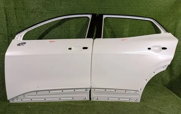 KIA Sportage Rear door 