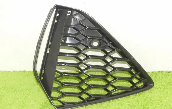 Front bumper lower grill
