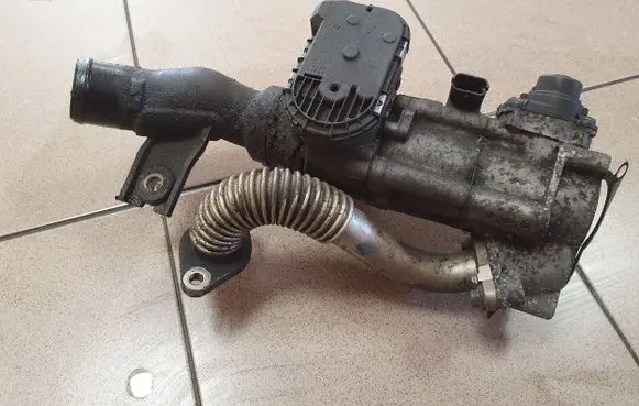Nissan X-Trail T31 Throttle valve 8200330810 8200330812