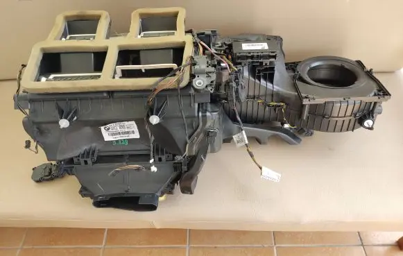 BMW X3 F25 Interior heater climate box assembly 9325141 64119325141 51459205387