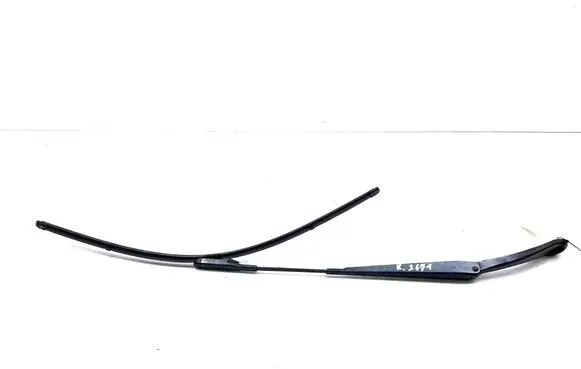 Mercedes-Benz B W246 W242 Front wiper blade arm A2468200144