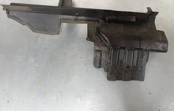 Opel Astra J Intercooler air guide/duct channel 13402362