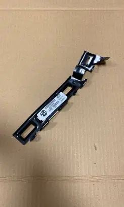 KIA Sorento Front bumper mounting bracket 865772P000