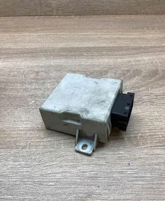 Toyota Avensis T250 Window wiper relay 150696