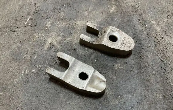 Volvo XC90 Fuel Injector clamp holder 