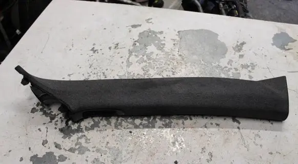 Renault Austral (A) pillar trim