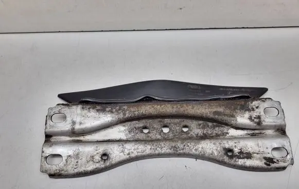 Audi A4 S4 B8 8K Muffler mount bracket/holder 8K0803183