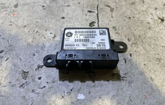 Dodge Durango III Parking PDC control unit/module 68254089AE 19224AE 063004993