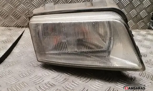 Audi A4 S4 B5 8D Headlight/headlamp 8D0941004A
