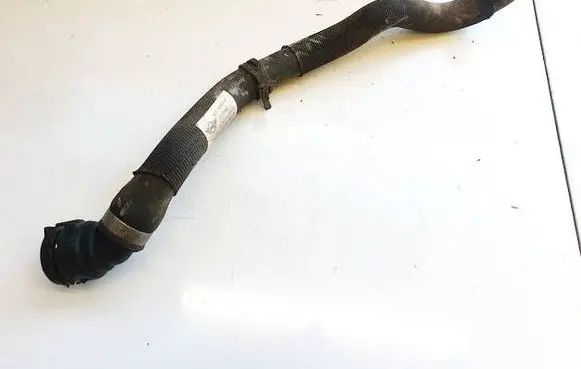 Engine coolant pipe/hose