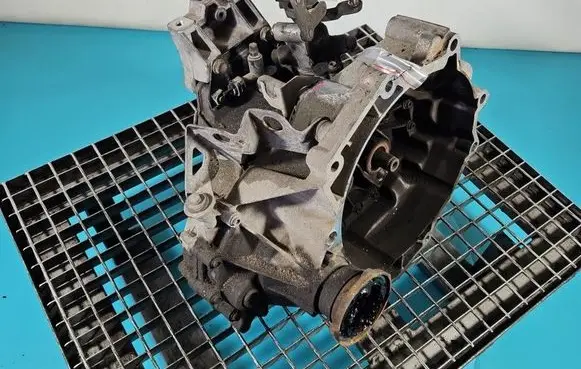 Volkswagen Golf V Manual 5 speed gearbox FXQ IMPRK1605828