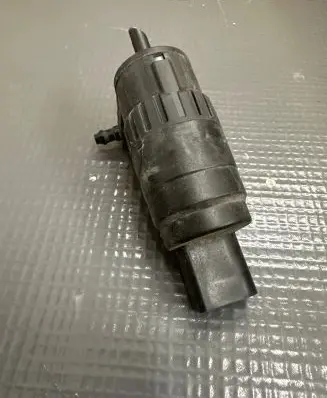 Volkswagen e-Golf Windscreen/windshield washer pump 1K6955651
