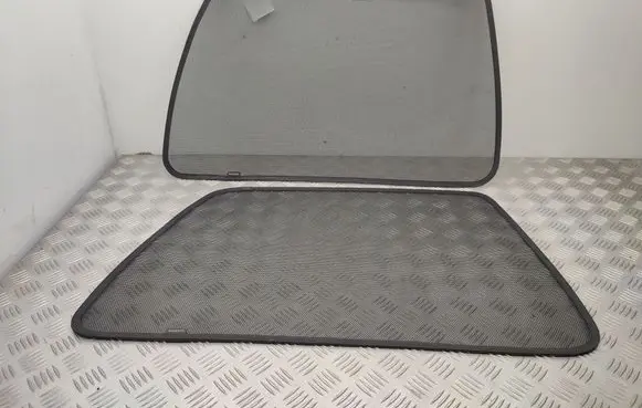 Volvo XC90 Rear door sun blind/shade 