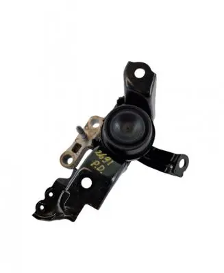 Toyota Yaris XP210 Engine mounting bracket