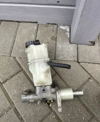 Peugeot 407 Master brake cylinder 4601P6