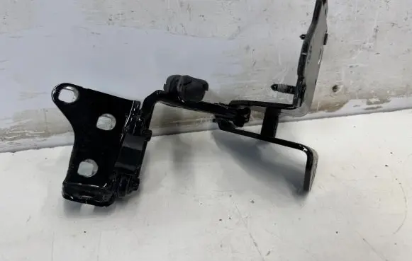 Mercedes-Benz E W238 Tailgate/trunk/boot hinge A2387501500