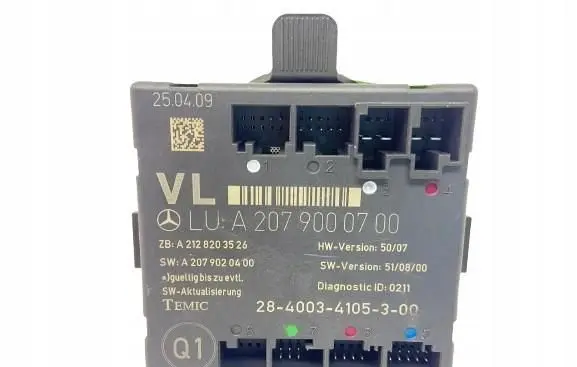 Mercedes-Benz E C207 W207 Door control unit/module A2079000700