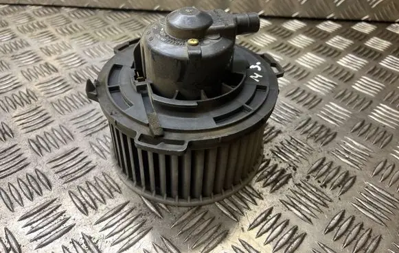 Mazda 3 I Heater fan/blower 8940000