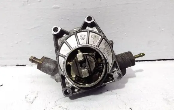 Opel Antara Vacuum pump 9140307520 96440320