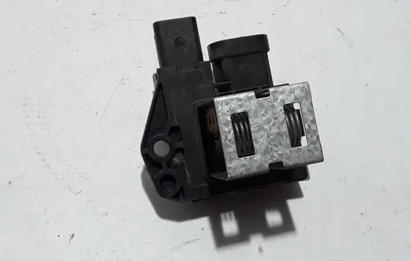 Renault Clio IV Coolant fan relay 255505343R