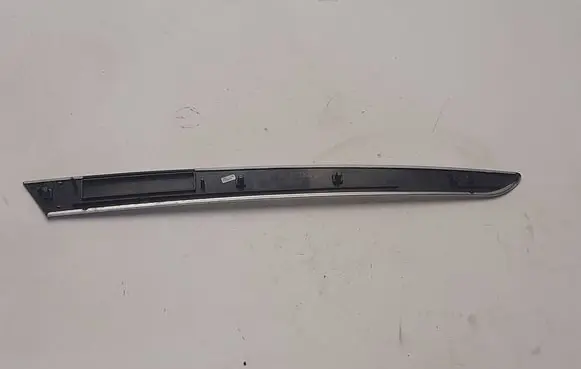 Audi A6 S6 C6 4F Front door trim bar 4F0867409A 4F0867409