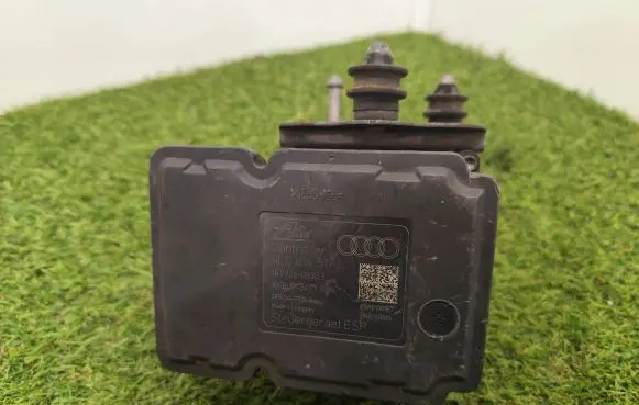 Audi Q7 4L ABS Pump 4L0614517L 10061934771 10092603303