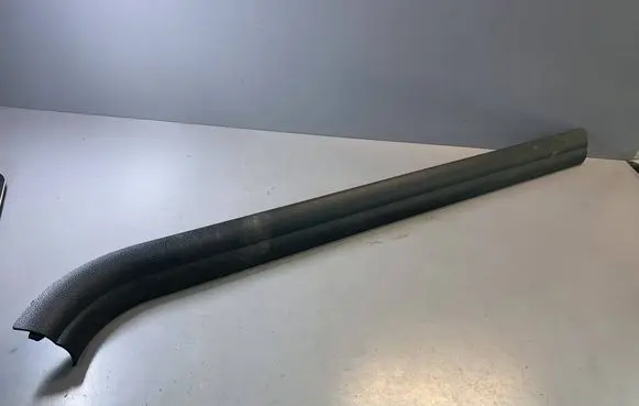 BMW 1 E81 E87 Front sill trim cover 51477058148 7058148