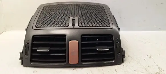 Toyota Auris 150 Dash center air vent grill 5567002110