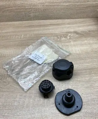 Volkswagen PASSAT B7 Tow bar electric socket Z092714