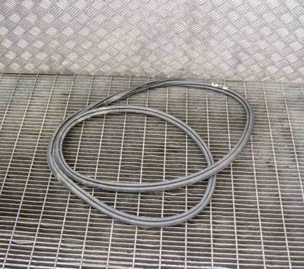 Volvo XC40 Rubber seal rear door 32237340