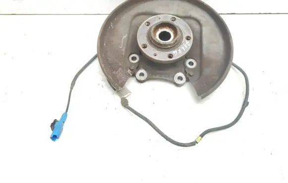 Peugeot 508 RXH Rear wheel hub spindle/knuckle 9670245680 9674578580