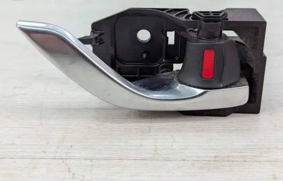 Mazda CX-3 Front door interior handle T8314