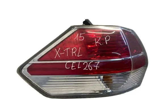 Nissan X-Trail T32 Rear/tail lights A049628 22017939