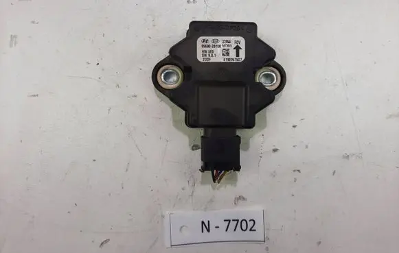 Hyundai Santa Fe ESP acceleration yaw rate sensor 9569902B100