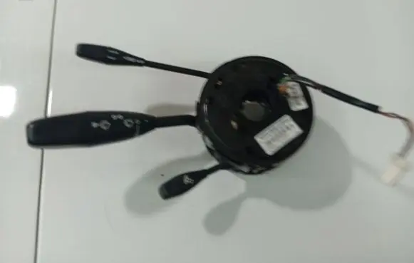 Chrysler 300 - 300C Wiper turn signal indicator stalk/switch 05135973AA