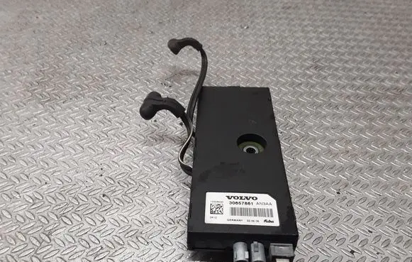 Volvo S80 Aerial antenna amplifier 30657861