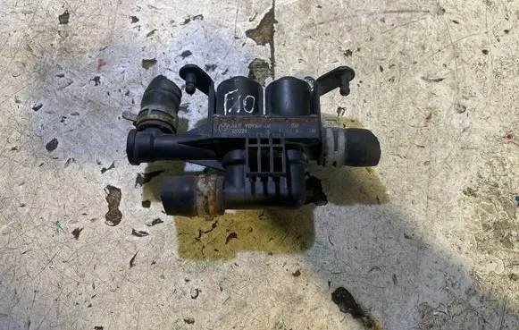 BMW 5 F10 F11 Coolant heater control valve 9119164 120229