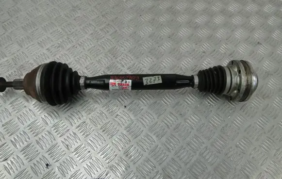 Audi TT TTS RS Mk3 8S Front driveshaft 8J0407762J